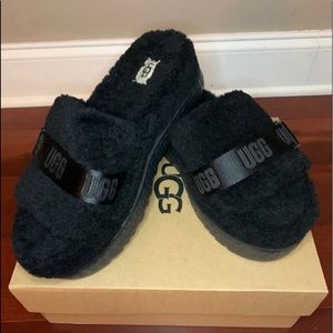 UGG Woman Sandals (FLUFFITA)